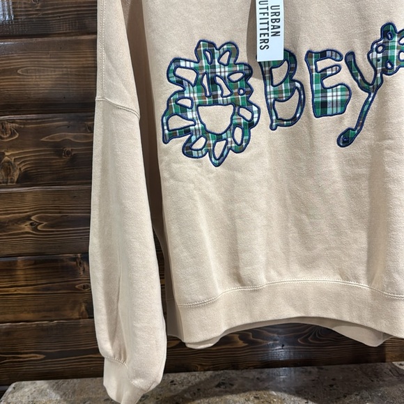 OBEY Oversized Sweatshirt - Picture 3 of 12